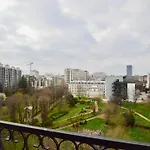 Modern Apartment At Great Location
