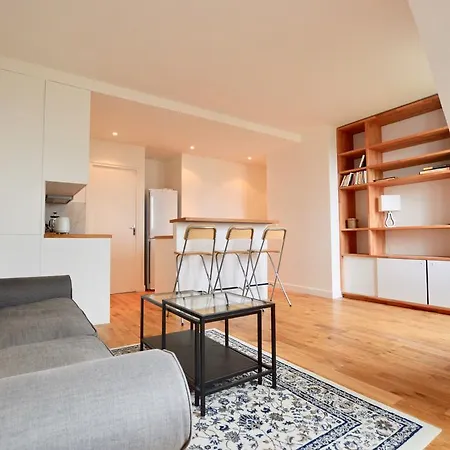 Modern At Great Location Appartamento
